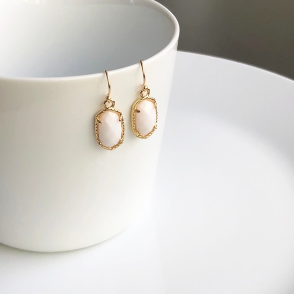 Jewelry - NEW Small Oval Earrings (gold + white)
